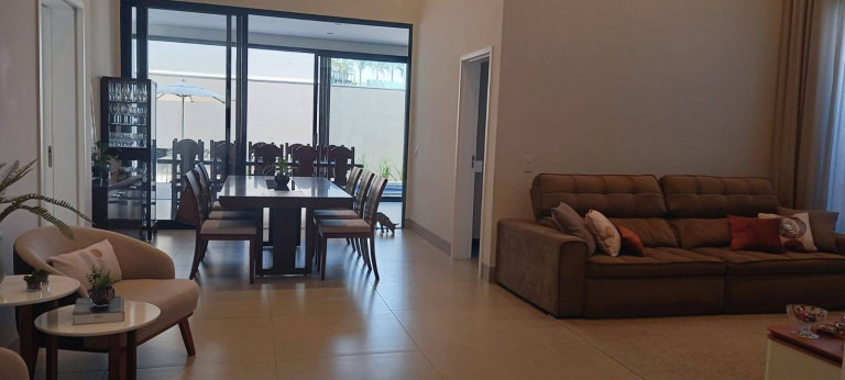 Imagem Casa com 3 Quartos para Alugar, 224 m² em Samambaia Parque Residencial - Bauru