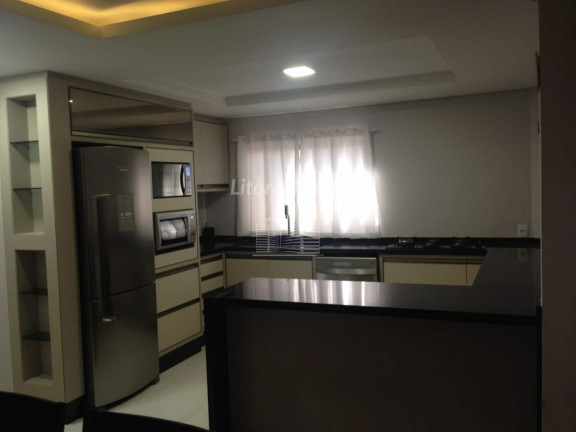 Imagem Casa com 3 Quartos à Venda, 188 m² em Rio Pequeno - Camboriú Imagem Casa com 3 Quartos à Venda, 188 m² em Rio Pequeno - Camboriú