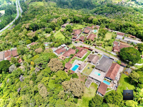 Imagem Imóvel com 3 Quartos à Venda, 260 m² em Parq.  Rio São Lourenço - Juquitiba