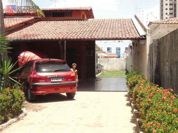 Imagem Casa com 3 Quartos à Venda, 235 m² em Capim Macio - Natal Imagem Casa com 3 Quartos à Venda, 235 m² em Capim Macio - Natal