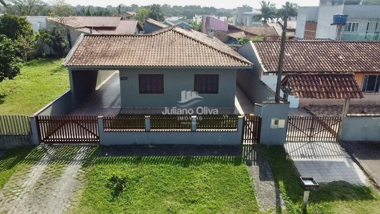 Imagem Casa com 3 Quartos à Venda, 155 m² em Cambiju - Itapoá