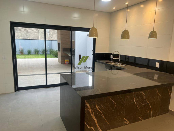 Imagem Casa com 3 Quartos à Venda, 170 m²