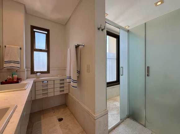 Imagem Imóvel com 3 Quartos à Venda, 240 m² em Brooklin Paulista - São Paulo Imagem Imóvel com 3 Quartos à Venda, 240 m² em Brooklin Paulista - São Paulo