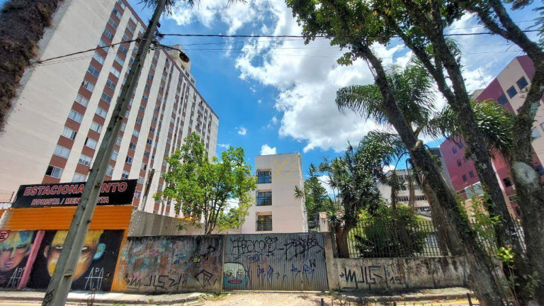 Imagem Apartamento com 1 Quarto para Alugar, 39 m² em Centro Cívico - Curitiba Imagem Apartamento com 1 Quarto para Alugar, 39 m² em Centro Cívico - Curitiba