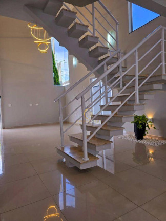 Imagem Sobrado com 5 Quartos à Venda, 250 m² em Vila Branca - Jacareí Imagem Sobrado com 5 Quartos à Venda, 250 m² em Vila Branca - Jacareí
