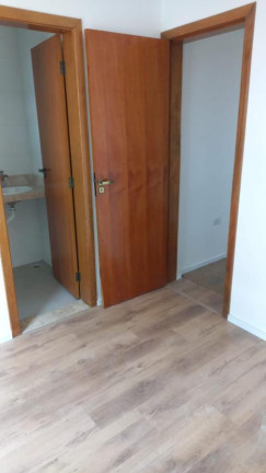 Imagem Casa com 2 Quartos à Venda, 105 m² em Utinga - Santo André