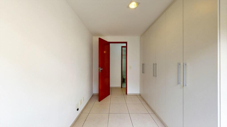 Imagem Imóvel com 2 Quartos à Venda, em Tanque - Rio De Janeiro Imagem Imóvel com 2 Quartos à Venda, em Tanque - Rio De Janeiro