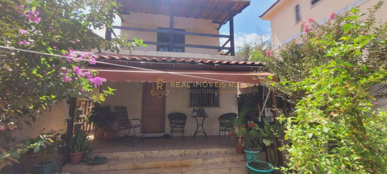 Imagem Casa com 4 Quartos à Venda, 326 m² em Vila Valqueire - Rio De Janeiro Imagem Casa com 4 Quartos à Venda, 326 m² em Vila Valqueire - Rio De Janeiro