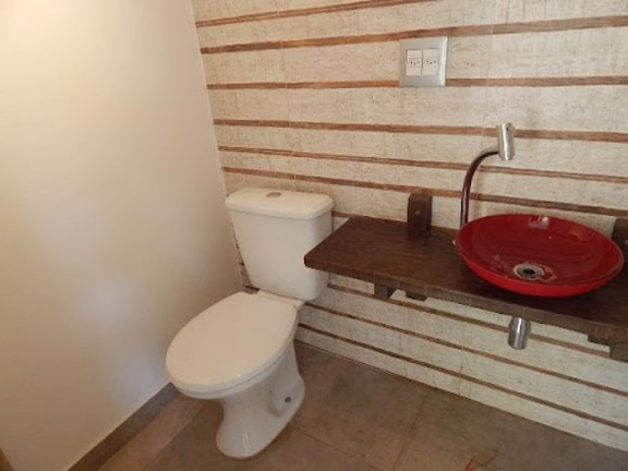 Imagem Casa com 2 Quartos à Venda, 589 m² em Vila Petrópolis - Atibaia