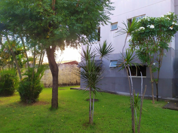 Imagem Apartamento com 2 Quartos à Venda,  em Itaperi - Fortaleza