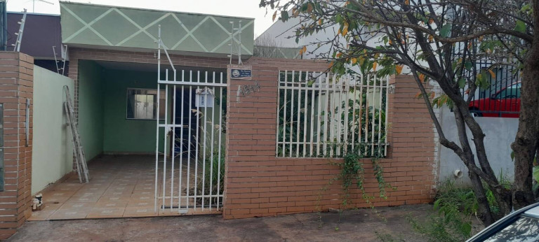 Casa com 2 Quartos à Venda,  em Interlagos Ii - Arapongas