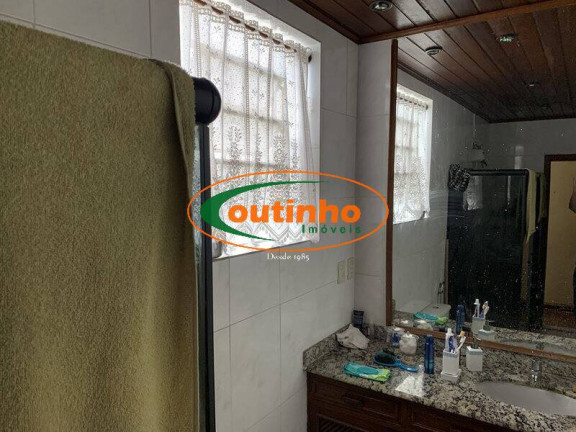 Imagem Casa com 4 Quartos à Venda, 200 m² em Andaraí - Rio De Janeiro Imagem Casa com 4 Quartos à Venda, 200 m² em Andaraí - Rio De Janeiro