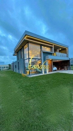 Imagem Casa de Condomínio com 4 Quartos à Venda, 390 m² em Capao Novo Posto 9 Village - Capão Da Canoa Imagem Casa de Condomínio com 4 Quartos à Venda, 390 m² em Capao Novo Posto 9 Village - Capão Da Canoa