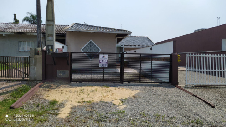 Imagem Casa com 3 Quartos para Temporada, 80 m² em Balneário Mariluz - Itapoá
