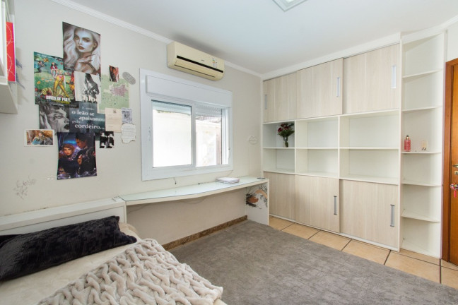 Imagem Casa com 4 Quartos à Venda, 250 m² em São José - Canoas