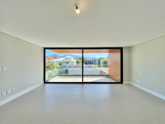Imagem Casa com 5 Quartos à Venda, 1.417 m² em Barra Da Tijuca - Rio De Janeiro Imagem Casa com 5 Quartos à Venda, 1.417 m² em Barra Da Tijuca - Rio De Janeiro