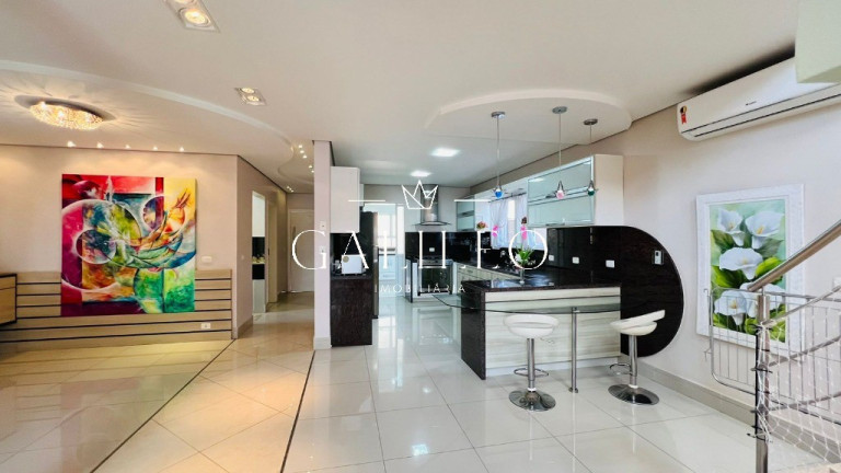 Casa com 4 Quartos para Alugar, 232 m² em Engordadouro - Jundiaí