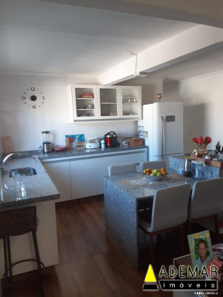 Imagem Casa com 5 Quartos à Venda, 188 m² em Santa Amélia - São Paulo Imagem Casa com 5 Quartos à Venda, 188 m² em Santa Amélia - São Paulo