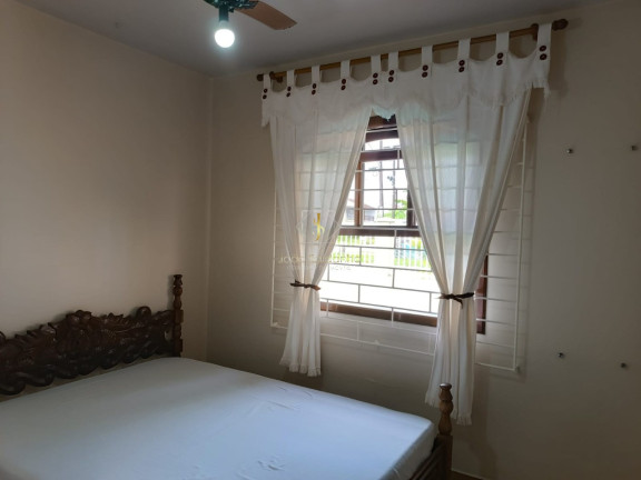 Imagem Casa com 3 Quartos para Temporada, em Brejatuba - Guaratuba Imagem Casa com 3 Quartos para Temporada, em Brejatuba - Guaratuba