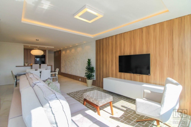 Imagem Imóvel com 3 Quartos à Venda, 110 m² em Menino Deus - Porto Alegre Imagem Imóvel com 3 Quartos à Venda, 110 m² em Menino Deus - Porto Alegre