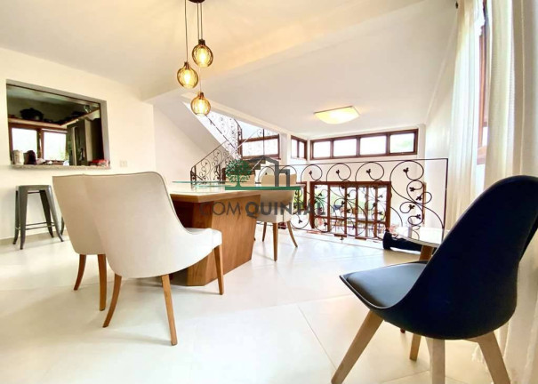 Imagem Casa com 4 Quartos à Venda, 337 m² em Moinho Velho - Cotia Imagem Casa com 4 Quartos à Venda, 337 m² em Moinho Velho - Cotia