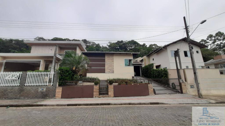 Imagem Casa com 4 Quartos à Venda, 192 m² em Santa Catarina - Joinville Imagem Casa com 4 Quartos à Venda, 192 m² em Santa Catarina - Joinville