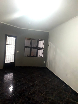 Imagem Casa com 2 Quartos à Venda, 200 m² em Wanel Ville - Sorocaba Imagem Casa com 2 Quartos à Venda, 200 m² em Wanel Ville - Sorocaba
