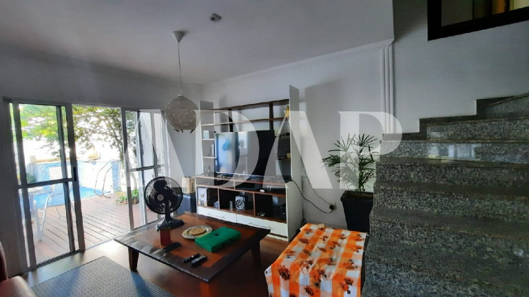 Imagem Casa com 3 Quartos à Venda, 180 m² em Vargem Pequena - Rio De Janeiro Imagem Casa com 3 Quartos à Venda, 180 m² em Vargem Pequena - Rio De Janeiro