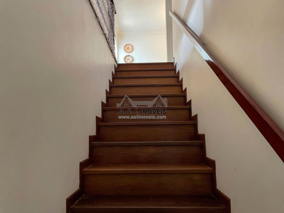 Imagem Casa com 4 Quartos à Venda, 315 m² em Vila Capivari - Campos Do Jordão