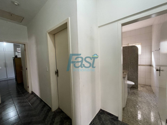 Imagem Casa com 3 Quartos à Venda, 475 m² em Jardim Itália - Cuiabá