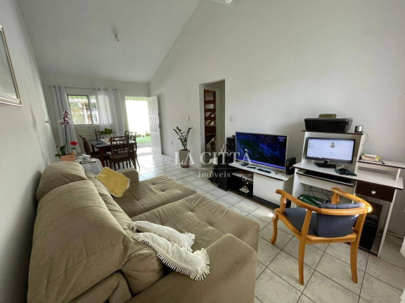 Imagem Casa com 4 Quartos à Venda, 160 m² em São Judas - Itajaí