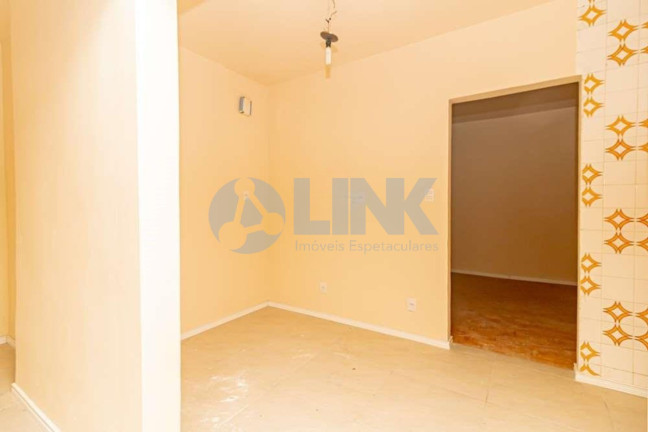 Imagem Apartamento com 2 Quartos à Venda, 78 m² em Santana - Porto Alegre Imagem Apartamento com 2 Quartos à Venda, 78 m² em Santana - Porto Alegre