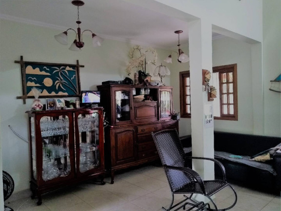 Imagem Sobrado com 5 Quartos à Venda, 180 m² em Massaguaçu - Caraguatatuba