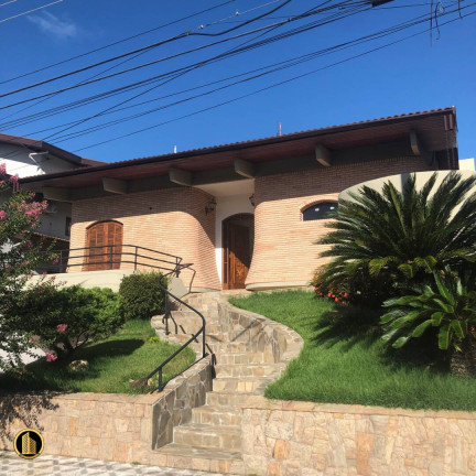 Imagem Casa com 3 Quartos para Alugar, em Centro - Taubaté Imagem Casa com 3 Quartos para Alugar, em Centro - Taubaté