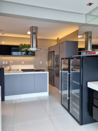 Imagem Apartamento com 3 Quartos à Venda, 152 m² em Centro - Balneário Camboriú