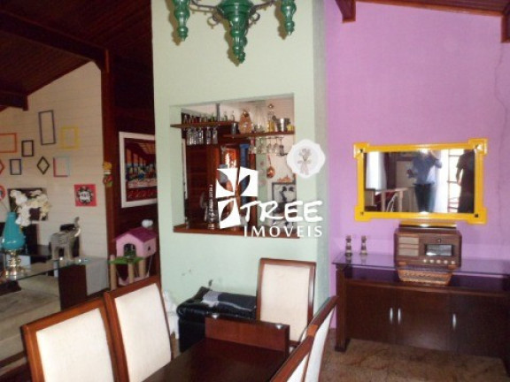 Imagem Imóvel com 3 Quartos à Venda, 240 m² em Jardim Santo Antônio - Arujá
