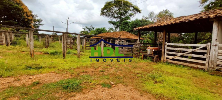 Imagem Chácara com 4 Quartos à Venda, 14 m² em Hidrolândia