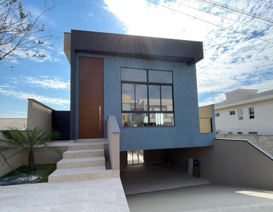 Casa com 3 Quartos à Venda, 256 m² em Jardim Residencial Golden Park - Jacareí