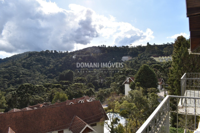 Imagem Imóvel com 2 Quartos à Venda, 124 m² em Região De Capivari - Campos Do Jordão Imagem Imóvel com 2 Quartos à Venda, 124 m² em Região De Capivari - Campos Do Jordão
