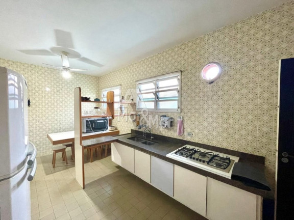 Imagem Casa com 4 Quartos à Venda, 204 m² em Jardim Las Palmas - Guarujá