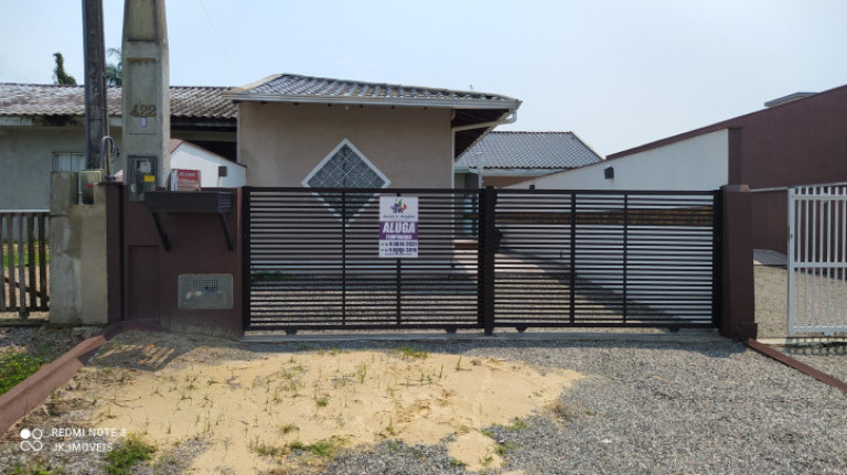 Casa com 3 Quartos para Temporada, 80 m² em Balneário Mariluz - Itapoá