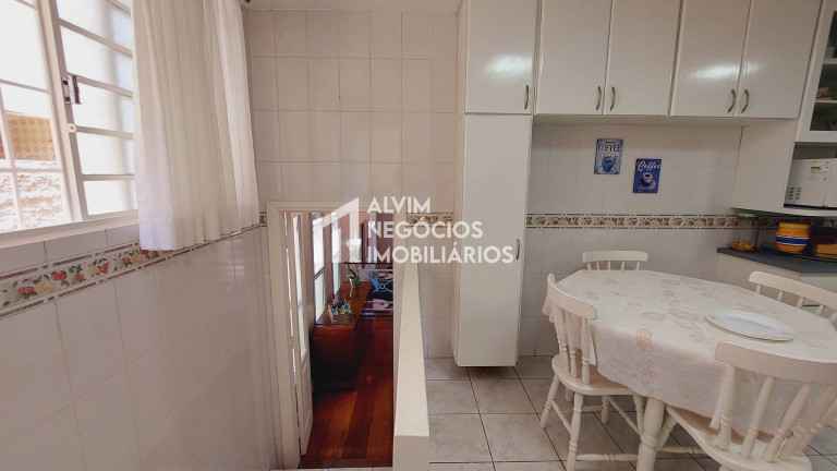 Imagem Sobrado com 3 Quartos à Venda, 262 m² em Jardim Esplanada - São José Dos Campos