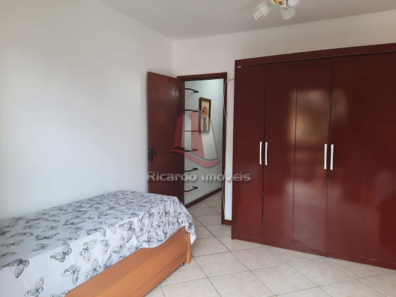 Imagem Casa de Condomínio com 2 Quartos à Venda, 111 m²