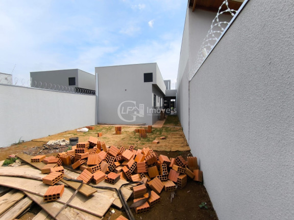 Imagem Casa com 3 Quartos à Venda, 89 m² em Loteamento Bela Laguna - Campo Grande Imagem Casa com 3 Quartos à Venda, 89 m² em Loteamento Bela Laguna - Campo Grande