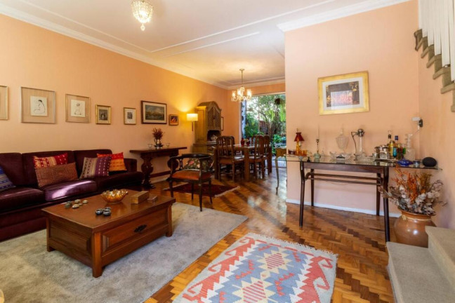 Casa com 3 Quartos à Venda, 150 m² em Indianópolis - São Paulo