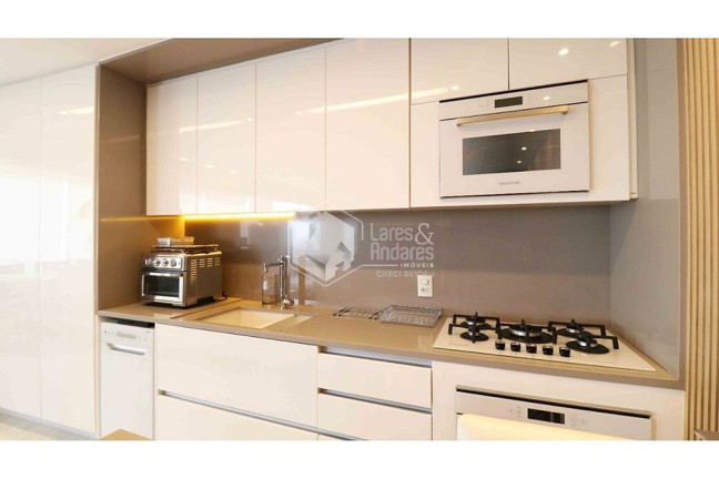 Imagem Imóvel com 1 Quarto à Venda, 138 m² em Pinheiros - São Paulo Imagem Imóvel com 1 Quarto à Venda, 138 m² em Pinheiros - São Paulo