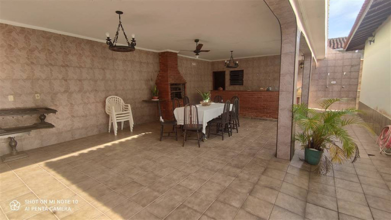 Imagem Casa com 4 Quartos à Venda, 264 m² em Balneario Florida - Praia Grande Imagem Casa com 4 Quartos à Venda, 264 m² em Balneario Florida - Praia Grande