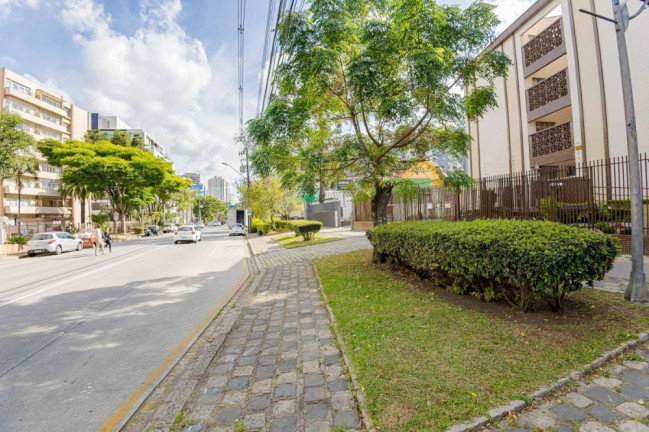 Imagem Apartamento com 3 Quartos à Venda, 80 m² em água Verde - Curitiba Imagem Apartamento com 3 Quartos à Venda, 80 m² em água Verde - Curitiba