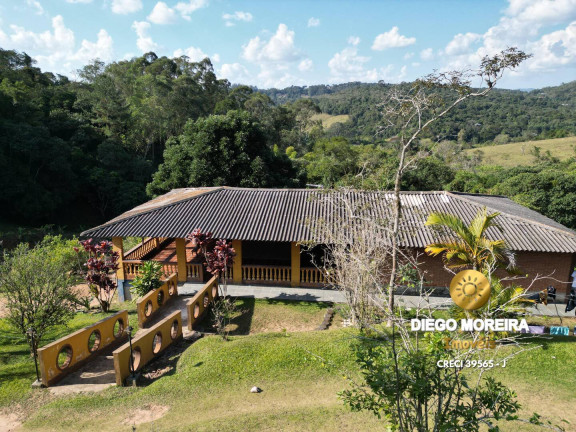 Chácara com 4 Quartos à Venda, 54 m² em Rio Acima - Atibaia