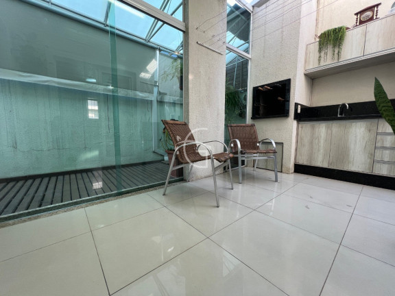 Imagem Casa com 3 Quartos à Venda, 130 m² em Glória - Joinville Imagem Casa com 3 Quartos à Venda, 130 m² em Glória - Joinville